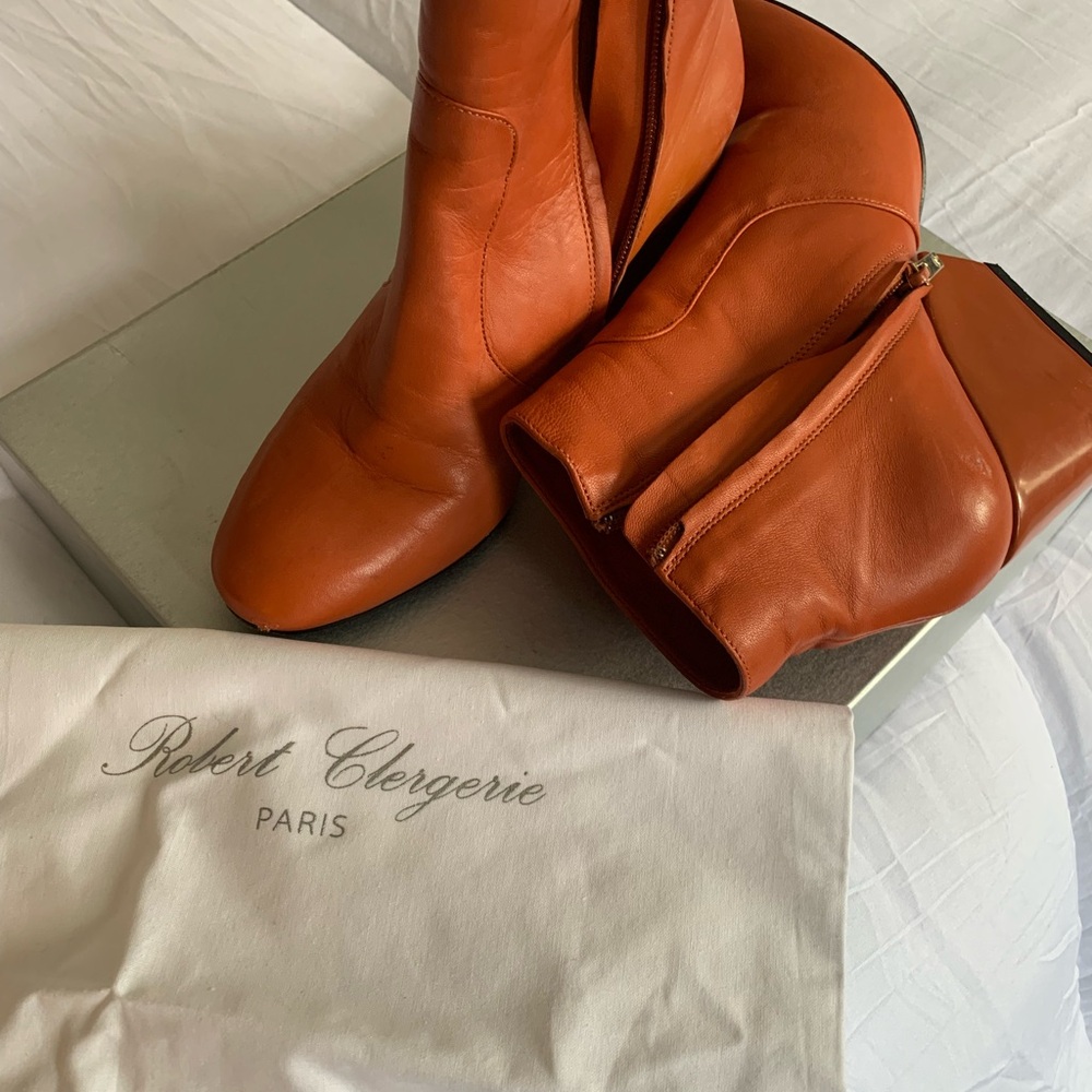 Robert Clergerie Women's Orange/ Ochre Soft Leather Ankle Boots size 39B US 7.5 - Picture 9 of 10